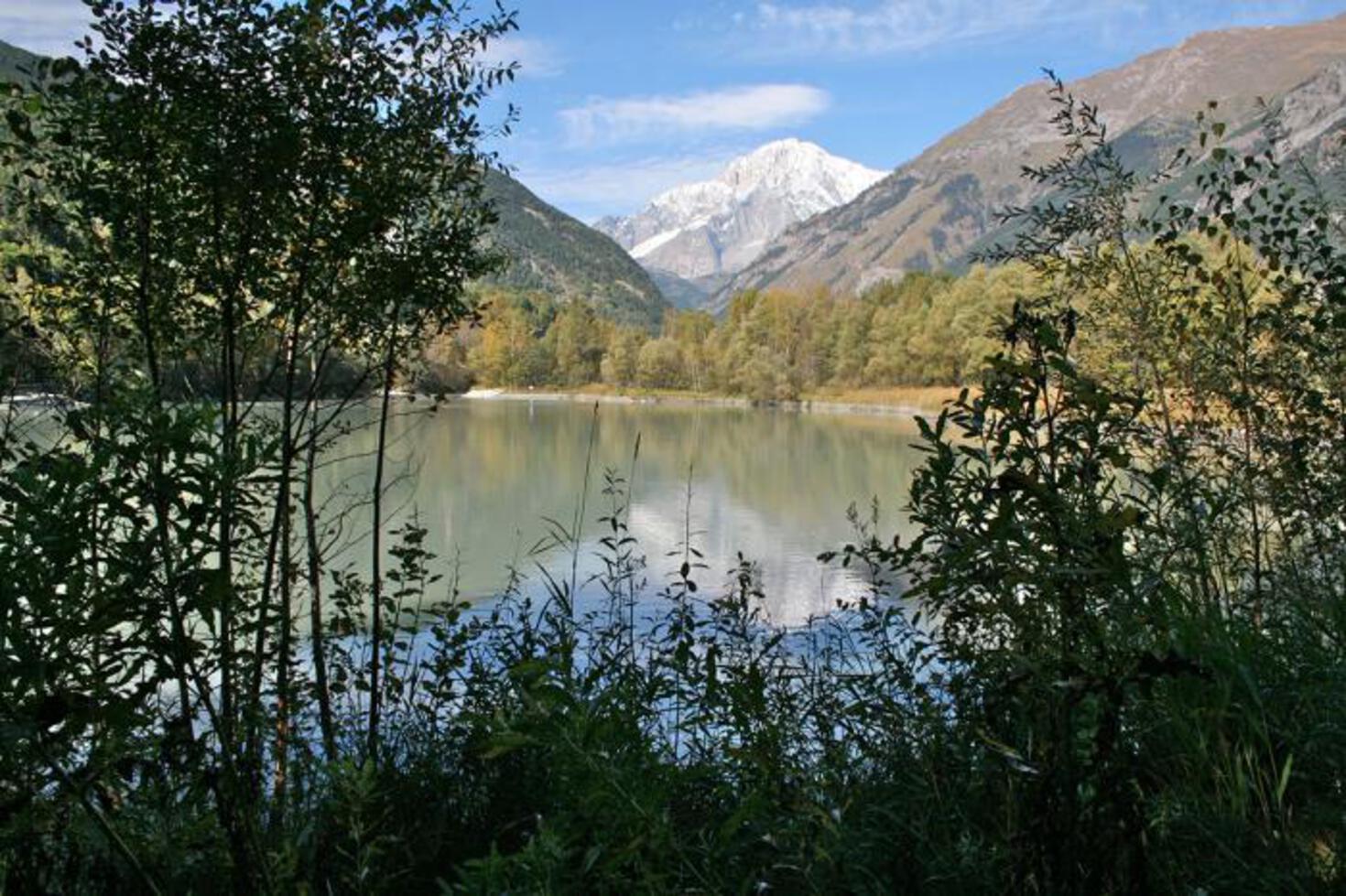 RISERVA NATURALE MARAIS - Lo specchio d'acqua RISERVA NATURALE MARAIS - Lo specchio d'acqua