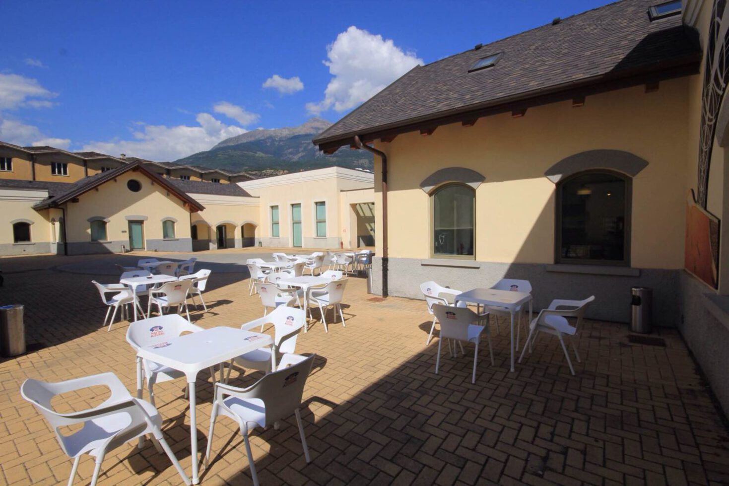 CITTADELLA DEI GIOVANI - La caffetteria CITTADELLA DEI GIOVANI - La caffetteria
