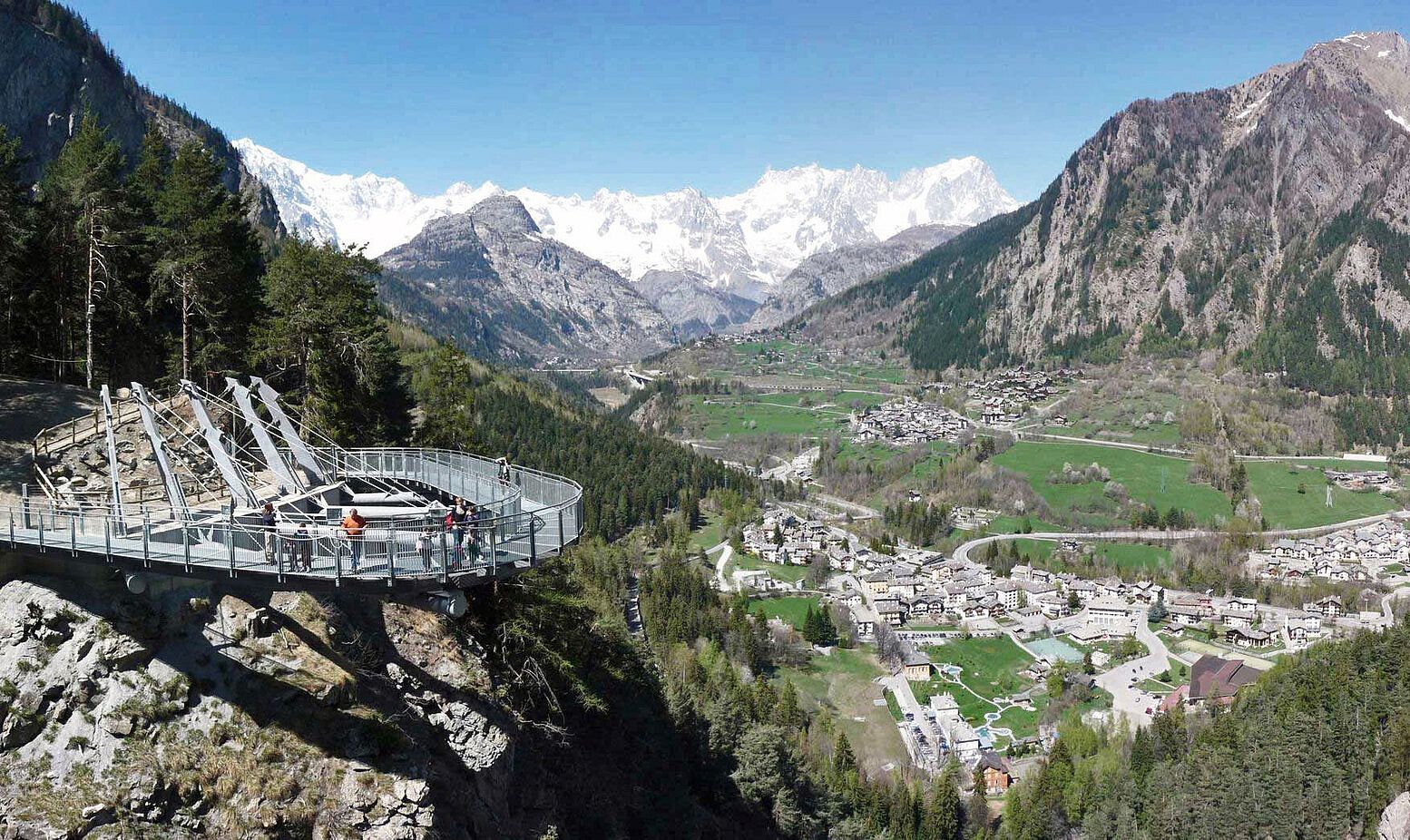 PARCO AVVENTURA MONT BLANC - Panorama PARCO AVVENTURA MONT BLANC - Panorama